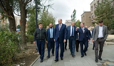 В Новотроицке проходит реконструкция сразу нескольких общественных пространств